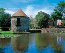 Château Lez Eaux holiday park